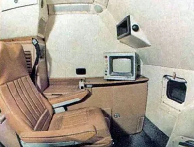 sicknature - To był chyba w pełni autonomiczny pojazd XD 
 Wnętrze specjalnego gąsien...