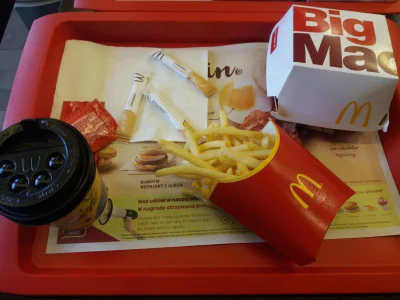 M.....k - Ja (intelektualista) sycący big Mac frytki I kawa za 13 zł 
Pawełek ( uczes...