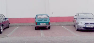 Altru - #kultur #samochody #heheszki #humor
Tak się parkuje! Sam zaparkował i po bok...