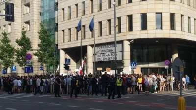 BlackHawk144 - Protest pod biurem PE w Warszawie. To tam się zaczęły protesty przeciw...