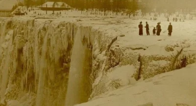 s.....w - Zamarznięty wodospad Niagara - 1911 rok.
#ciekawostki #earthporn #fotohisto...