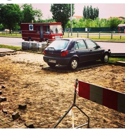 irastaman - #humor #heheszki #humorobrazkowy #samochody #parking