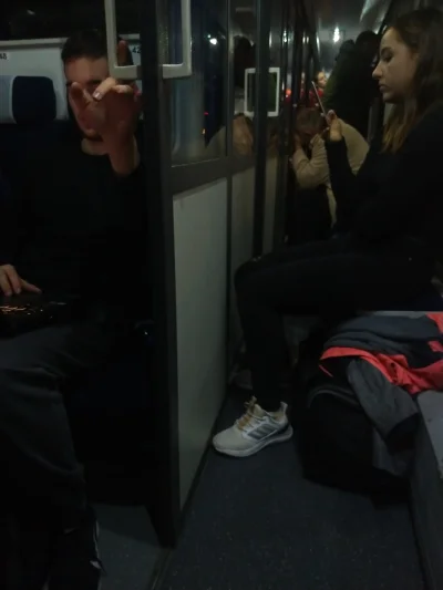 PotatoZiemniak - Tak się kończy jak dziewczyna zajmuje się kupnem biletów na pociąg -...