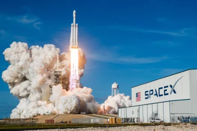 L.....m - Dziś mija dokładnie rok od pierwszego startu Falcon Heavy

Falcon Heavy &...