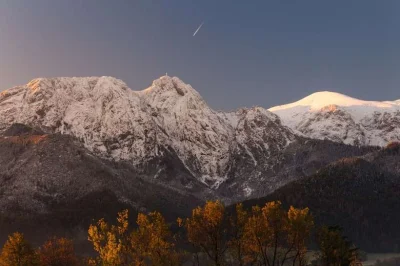 S.....y - Tatry widziane z balkonu bloku we Wrocku. Sory za jakość robiłem telefonem ...