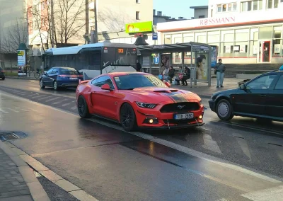 johnnyblue159 - #spotted
#carboners 
#motoryzacja 
#mustang