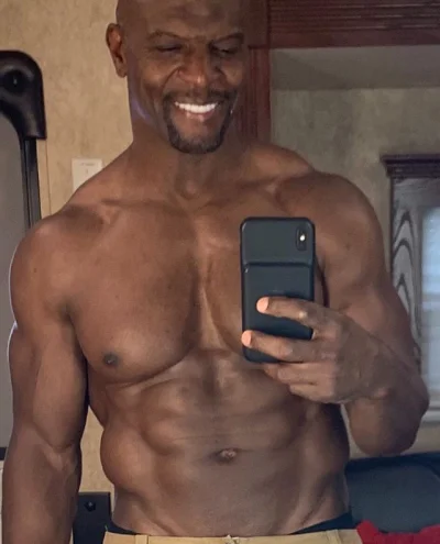 general-lufa - Tak wyglada Terry Crews, który skończył 51 lat. A wy jak tam #przegryw...