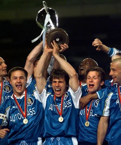 N.....5 - Dokładnie 17 lat temu Chelsea wygrała Puchar Zdobywców Pucharów.
Na zdjęci...