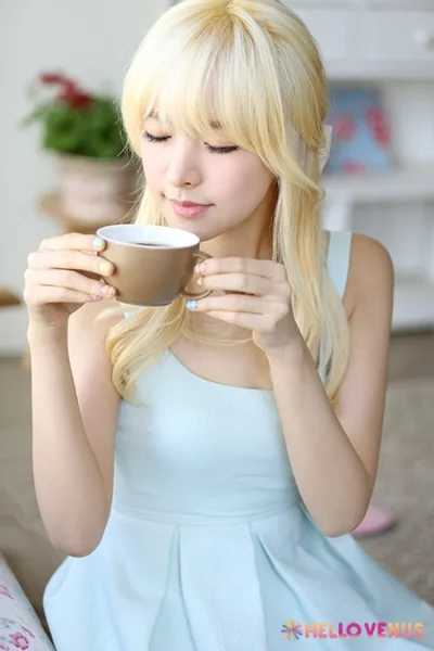 K.....o - Poranna kawa z #alice 

#koreankanadziendobry #hellovenus