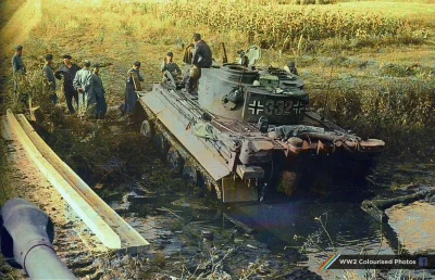 grafikulus - Październik 1943, Panzerkampfwagen VI 'Tygrys', który ugrzązł w błocie n...