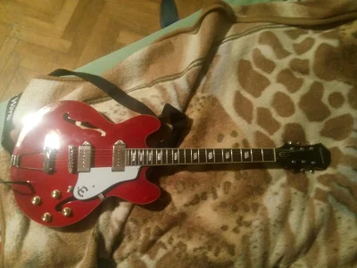 A.....c - Kupilem nowa gitare ciesze sie jak dziecko (⌐ ͡■ ͜ʖ ͡■) #gitara