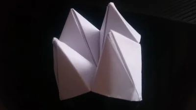Bemiko - @haes82: mi się kojarzy z tą papierową zabawką piekło-niebo