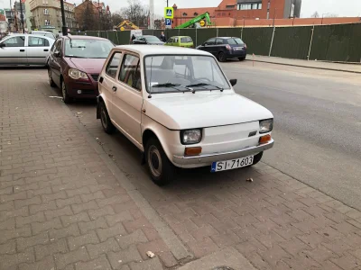 prlw123 - Szkoda,że nie na #czarneblachy ( ͡° ͜ʖ ͡°) #fiat126p #maluch #motoryzacja #...