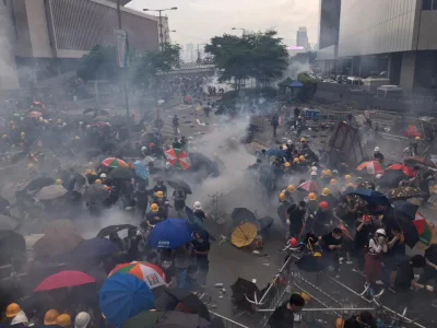 vasper - A tak dzisiaj wyglądał #hongkong ( ͡° ʖ̯ ͡°) Protesty motzno.

#chiny #swi...