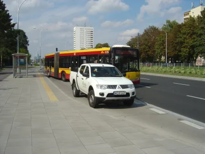 xexe7 - A teraz stań tak autobusem, żeby trafić pantografem... w Warszawie, gdzie co ...