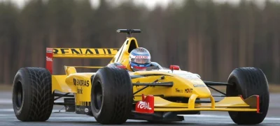 t.....l - niech ktoś barwy na Williams xD

tak, to putin - test Renault 2010

#ku...