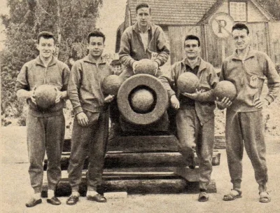 Clermont - Linia ataku reprezentacji Francji z MŚ 1958 w Szwecji, czasów, kiedy jeszc...