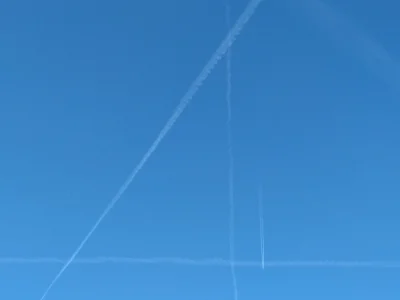 Mariusz30 - Ale zeby geometrie i Talesa na niebie cwiczyc?

#heheszki #samoloty #lo...