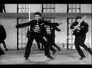 tofik949 - Dzień 40: Piosenka z 1950 roku.

Elvis Presley - Jailhouse Rock

SPOIL...