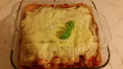 nalia91 - Lasagne z miesem mielonym, sosem pomidorowym i beszamelowym oraz serem. #go...