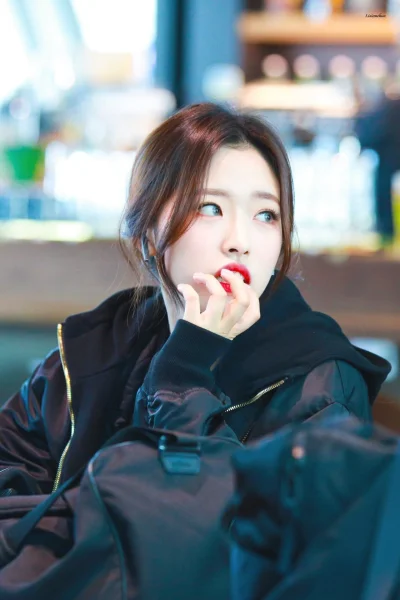 M.....m - #oliviahye #loona #yyxy #koreanka #azjatki #ladnapani