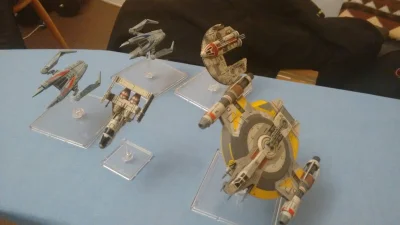 w.....a - #bitewniaki #starwars #grybezpradu #xwing #modelarstwo 

Czy sa tu jacyś ...