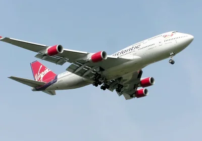 symetryczny - @teleimpact: pasuje do B747 Virgin Atlantic
