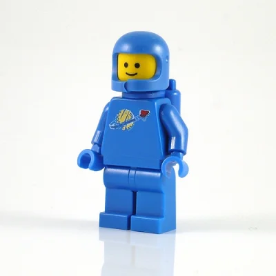 m.....n - @Matt_888: Najprawilniejszy z astronautów Lego