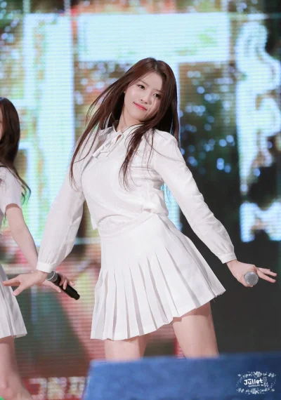 K.....o - #mijoo #lovelyz 
#koreanka