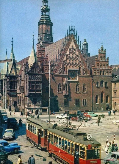 MiejscaWeWroclawiu - Wrocławski Rynek w 1964 roku ( ͡° ͜ʖ ͡°)

Foto: Zbiory Fotopol...