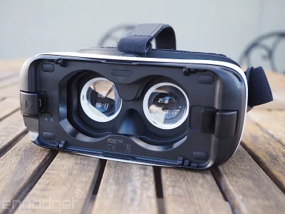 A.....h - Recenzja Samsung Gear VR 
http://www.engadget.com/2015/11/25/samsung-gear-...