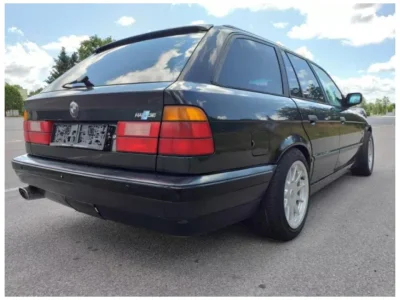 DROZD - BMW E34 525ix (4x4) przerobione przez kultowego tunera - Hartge.
"Silnik m50...