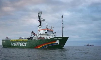 babisuk - Rosjanie zajęli statek Greenpeace w Arktyce. Statek Greenpeace w Arktyce 18...