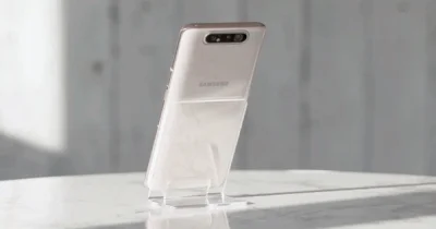 dylon - #Samsung Galaxy A80

6.7-inch FHD+ Super AMOLED
3,700 mAh battery
On-scre...