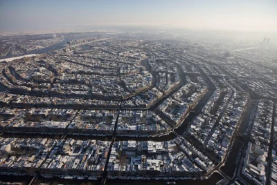 P.....f - Patrząc na Kraków z góry pięknie widać dawny, pierścieniowy układ urbanisty...