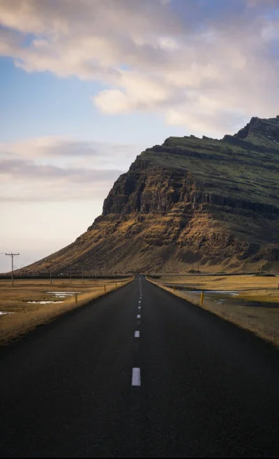 D.....k - Islandia


#earthporn #azylboners #natura #tapetydorka #podroze #drogi #zas...