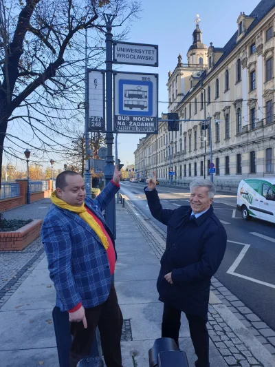 mroz3 - W tramwaju i autobusie usłyszymy profesora Jana Miodka!

Pan profesor od dz...