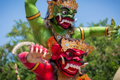 UniqueMoments - Balijskie władze z okazji obchodów Święta Nyepi przygotowały następuj...