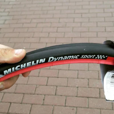 t.....u - Na Vittoria Zaffiro 25C tona przyczepności, na Michelin Dynamic Sport 23C p...