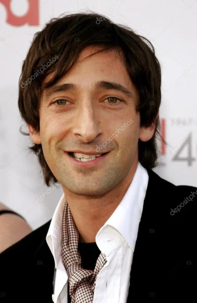 korporacion - @ZbigniewStonogaPL: adrien brody 3/10?