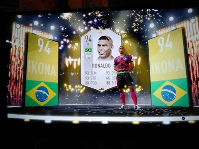 szkopul - Zrobiłem sbc o ikonę i chyba się udało.


#fut