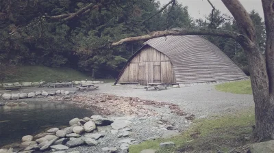 Saeglopur - Tuż obok w zatoce nad którą jest most też sfotografowany w tym wpisie jes...