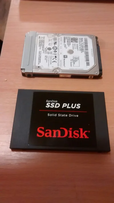 wujeklistonosza - W lapku znajomego padł dysk 1 Tera, kupił SSD 120 GB, i jak mówicie...