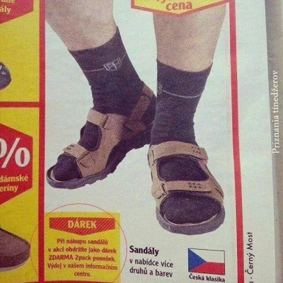oxymirek - Z cyklu czeskie promocje: przy zakupie sandałów dwie pary skarpetek gratis...