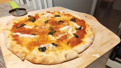 wednes - Wolno plusa #pizza napoletana z kamienia?

#gotujzwykopem