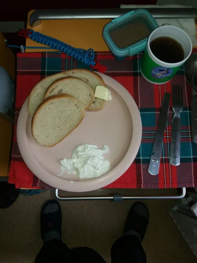 Kwassokles - #szpital #jedzenie #zdrowie tak kolacja o16:30 jak widać 4 kromki chleba...