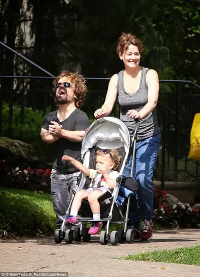 kglibow - Peter Dinklage. Karłowatość. Szansa na przekazanie dziecku - 50%
Erica Sch...