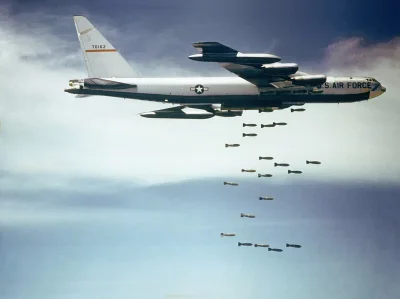 pekas - #samoloty #wojna #fotografia #vietnam

B-52F