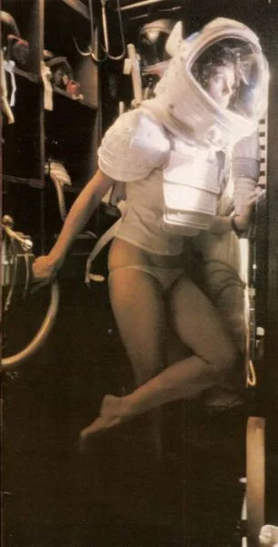 nikto - Sigourney Weaver na planie filmu Alien
#sigourney #weaver #film #alien