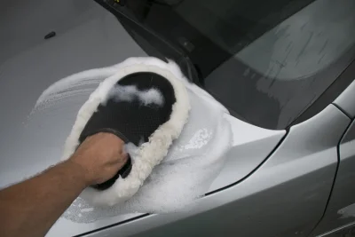 aecha - @titus1: jeśli mycie auta stopą nazywasz zwykłym myciem to spoko, ja bym to n...